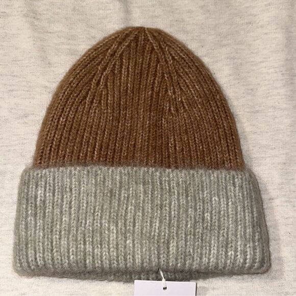 & Other Stories Ribbed Knit Color BlockโBeanie Hat in Brown & Light Green - Picture 5 of 10